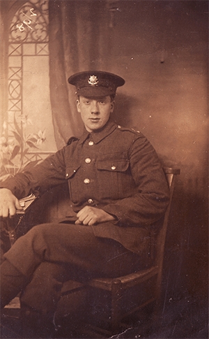 ARNOLD ROBERTS