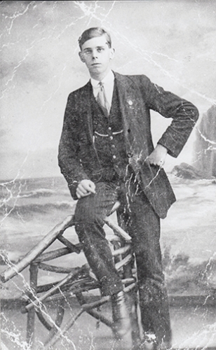 SYDNEY FOWLES